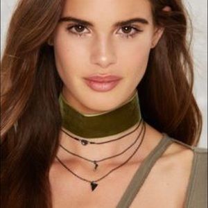 Nasty Gal ‘More Or Less’ Layered Choker